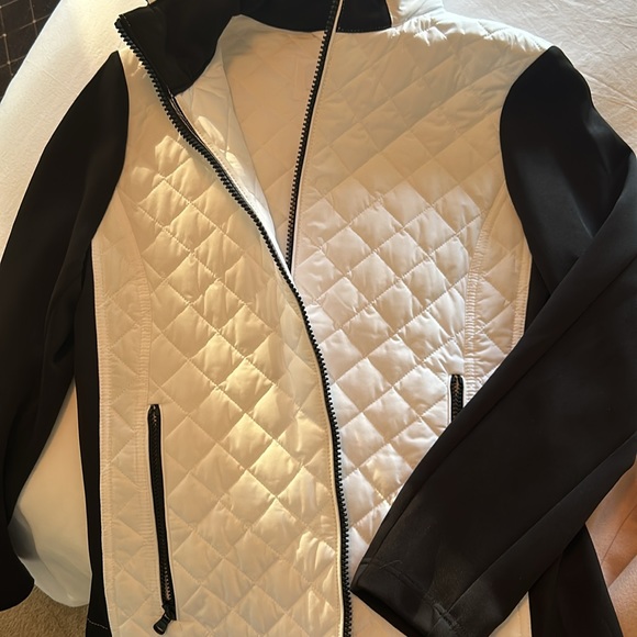 Calvin Klein lightweight jacket - Picture 2 of 3